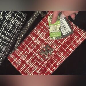 Iconic - tweed crossovers